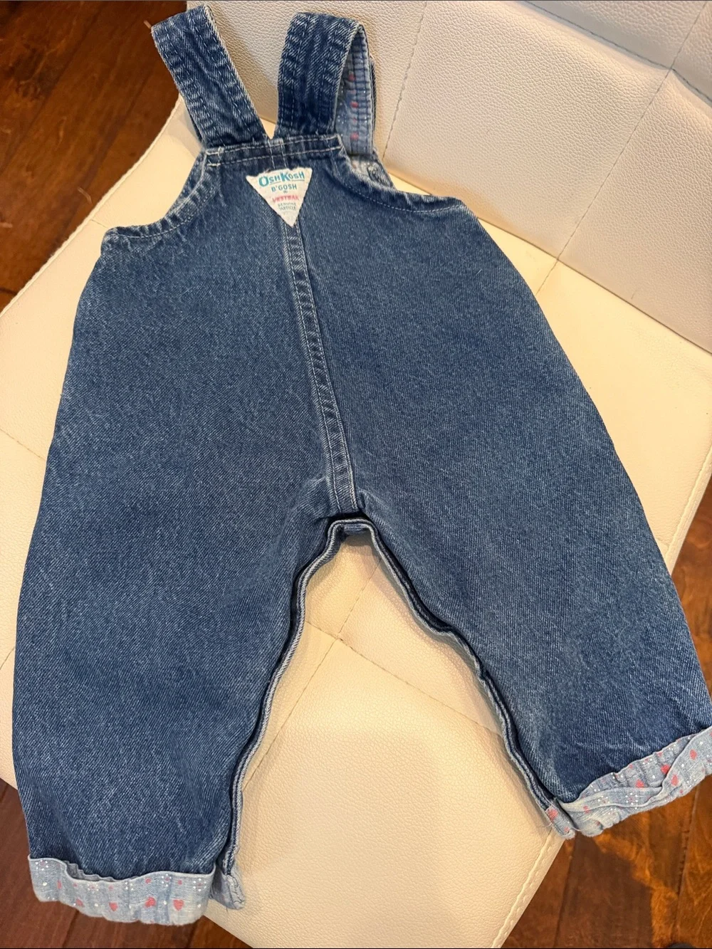 🚼🚼🚼3 for 12$🚼🚼🚼OshKosh B'gosh Denim Overalls/Sock Bundle-3/6 months